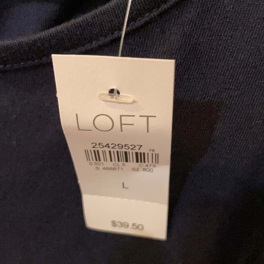 NWT LOFT TOP - Picture 3 of 5